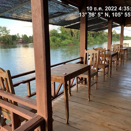 Pa Kha Guesthouse Muang Khong Ngoại thất bức ảnh